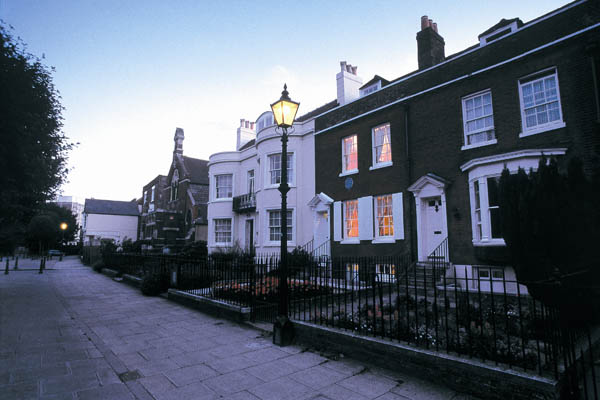 Charles Dickens Birthplace