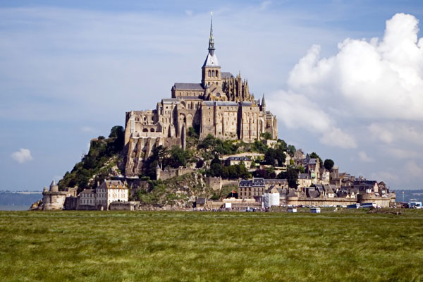 Mont St Michel tours from Paris