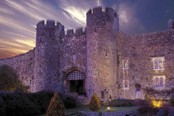 castle tours in england